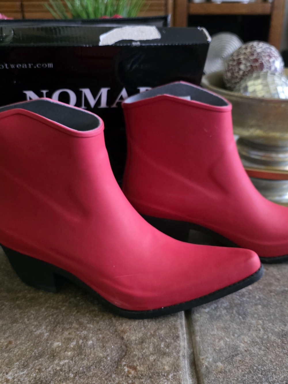 NEW Nomad Bright Red Women's Ankle Rain Booties Size 10